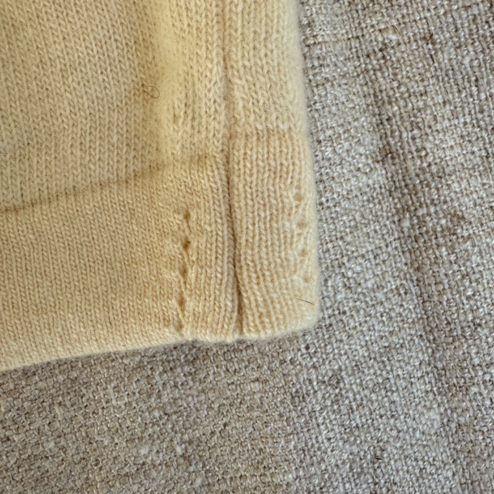 Vintage 1950's-60s Braemar Scotland 100% Cashmere Sweater Buttery soft - Picture 5 of 16